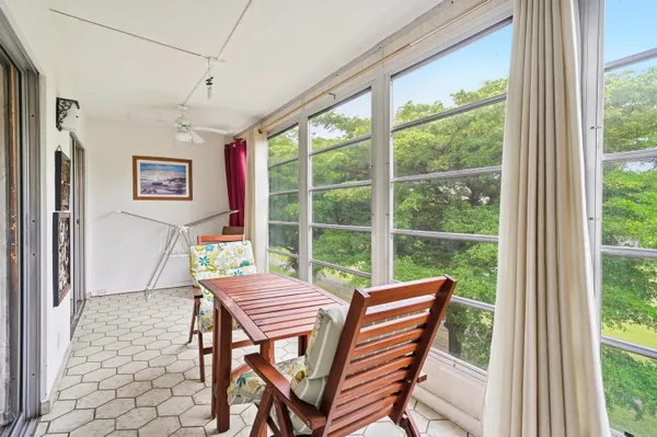 Property Slideshow image 2 of 32 | 3201 portofino pt e3, Coconut Creek, FL, 33066