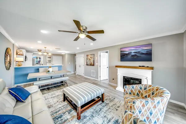 Property Slideshow image 3 of 34 | 154 lake dora dr, West Palm Beach, FL, 33411