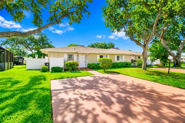 Property Slideshow image 2 of 33 | 18762 candlewick dr, Boca Raton, FL, 33496