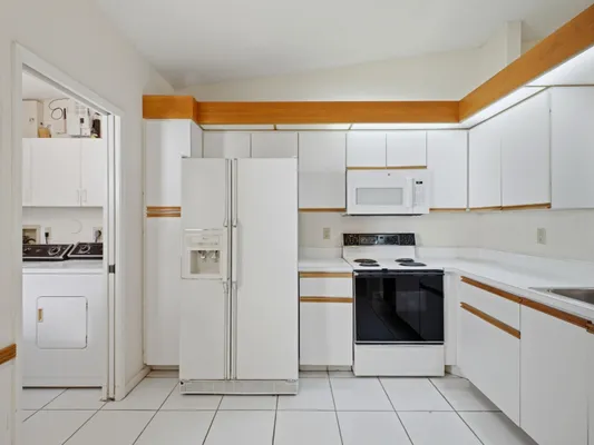 Property Slideshow image 3 of 35 | 6200 kings gate cir, Delray Beach, FL, 33484