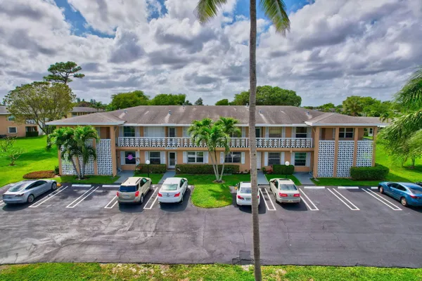 Property Slideshow image 3 of 48 | 1051 orange ter 103, Delray Beach, FL, 33445