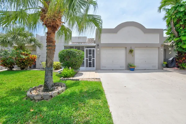 Property Slideshow image 2 of 53 | 9095 flynn cir 6, Boca Raton, FL, 33496