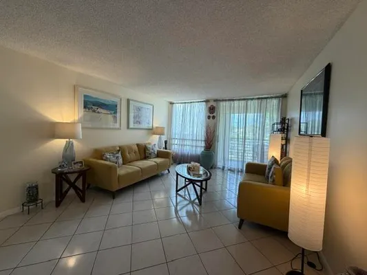 Property Slideshow image 3 of 30 | 8050 w mcnab rd 203, Tamarac, FL, 33321