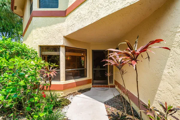 Property Slideshow image 2 of 52 | 5355 10th fairway dr 1, Delray Beach, FL, 33484