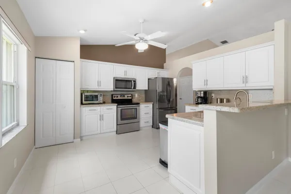 Property Slideshow image 3 of 16 | 6563 kings creek ter, Boynton Beach, FL, 33437