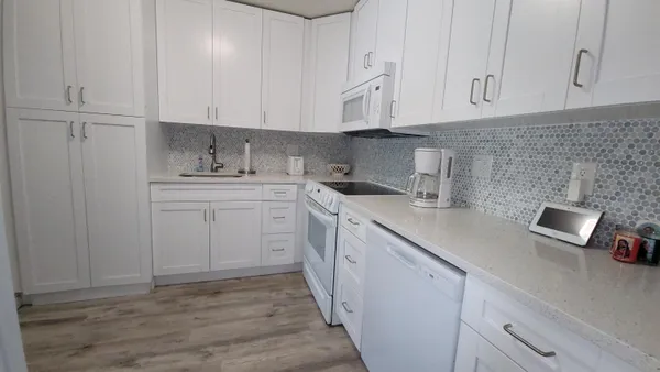 Property Slideshow image 2 of 48 | 50 plymouth, West Palm Beach, FL, 33417