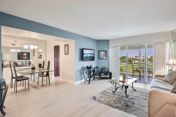 Property Slideshow image 2 of 24 | 3593 birdie dr 507, Greenacres, FL, 33467