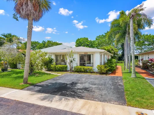 Property Slideshow image 3 of 43 | 7543 volley pl, Lake Worth, FL, 33467