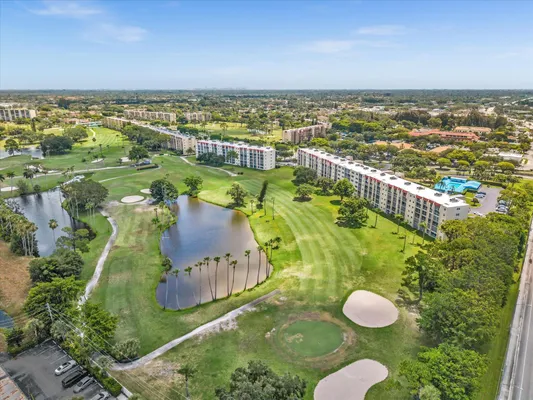 Property Slideshow image 2 of 60 | 3959 via poinciana 104, Lake Worth, FL, 33467