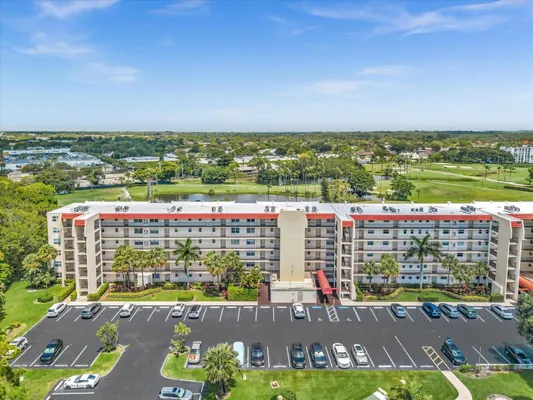 Property Slideshow image 2 of 60 | 3959 via poinciana 104, Lake Worth, FL, 33467
