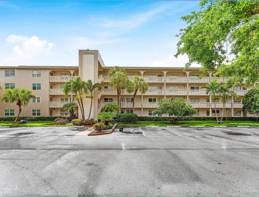Property Slideshow image 2 of 22 | 3301 aruba way d3, Coconut Creek, FL, 33066