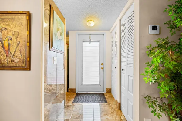 Property Slideshow image 2 of 41 | 10 willowbrook ln 108, Delray Beach, FL, 33446