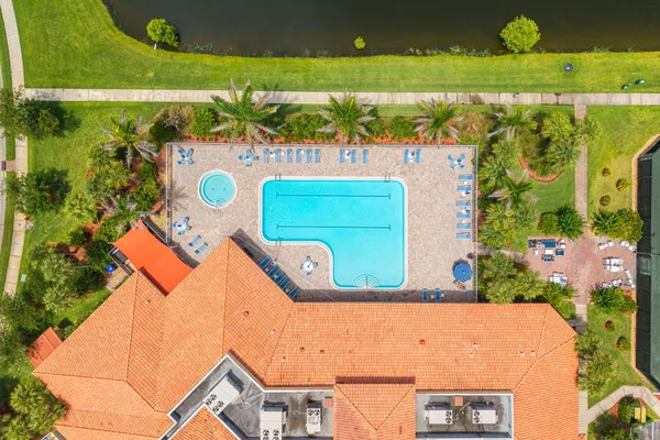 Property Slideshow image 2 of 51 | 6223 dorchester way, Vero Beach, FL, 32966