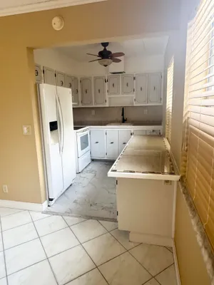 Property Slideshow image 3 of 16 | 814 burgundy q q, Delray Beach, FL, 33484