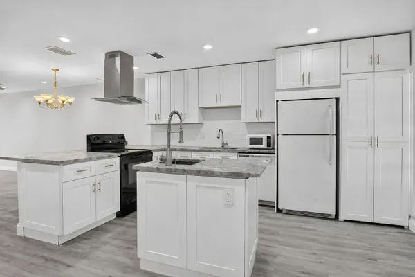 Property Slideshow image 3 of 36 | 20846 vinesta cir, Boca Raton, FL, 33433