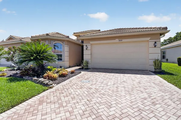 Property Slideshow image 2 of 64 | 10830 leaf bridge way, Boynton Beach, FL, 33473