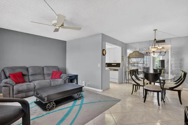 Property Slideshow image 3 of 43 | 3090 wolverton e, Boca Raton, FL, 33434