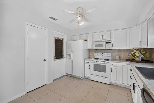 Property Slideshow image 3 of 34 | 9830 bischofia tree way, Boynton Beach, FL, 33436