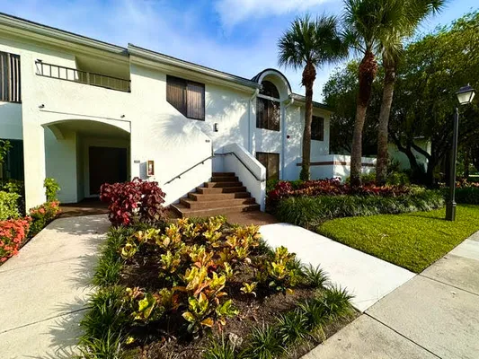 Property Slideshow image 2 of 59 | 7344 clunie pl 13605, Delray Beach, FL, 33446