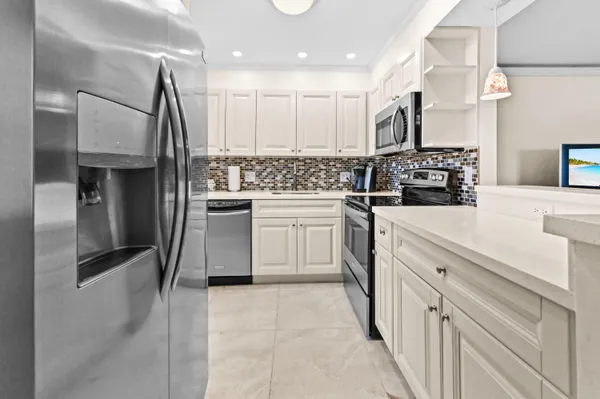Property Slideshow image 3 of 33 | 205 flanders e, Delray Beach, FL, 33484