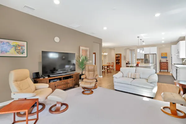 Property Slideshow image 3 of 40 | 5021 monroe cir, Vero Beach, FL, 32967