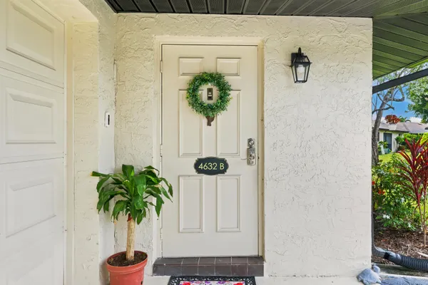 Property Slideshow image 2 of 31 | 4632 finchwood way b, Boynton Beach, FL, 33436