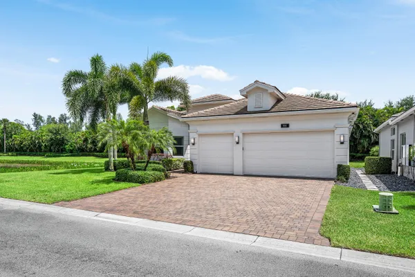 Property Slideshow image 3 of 49 | 9061 golden mountain cir, Boynton Beach, FL, 33473