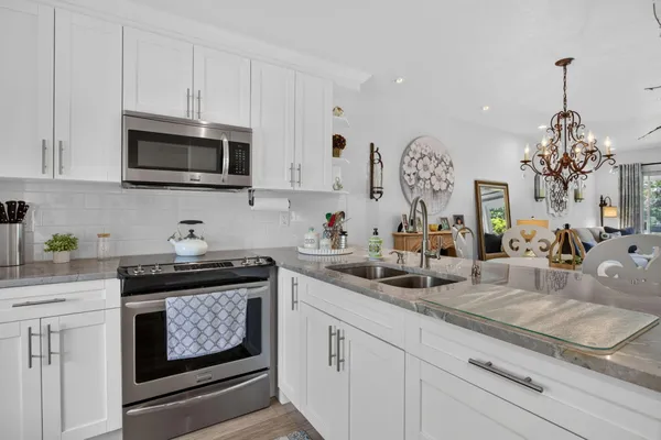 Property Slideshow image 2 of 46 | 1211 bahama bnd f2, Coconut Creek, FL, 33066