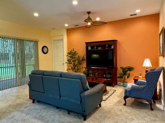 Property Slideshow image 3 of 50 | 9385 ivory isle rd, Boynton Beach, FL, 33473