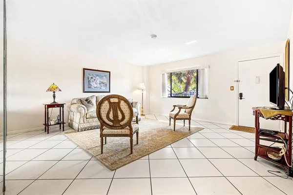 Property Slideshow image 2 of 14 | 7442 ashmont cir 203, Tamarac, FL, 33321