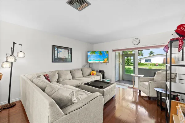 Property Slideshow image 3 of 20 | 2621 barkley dr a, West Palm Beach, FL, 33415