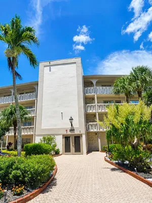 Property Slideshow image 2 of 24 | 3301 aruba way k2, Coconut Creek, FL, 33066