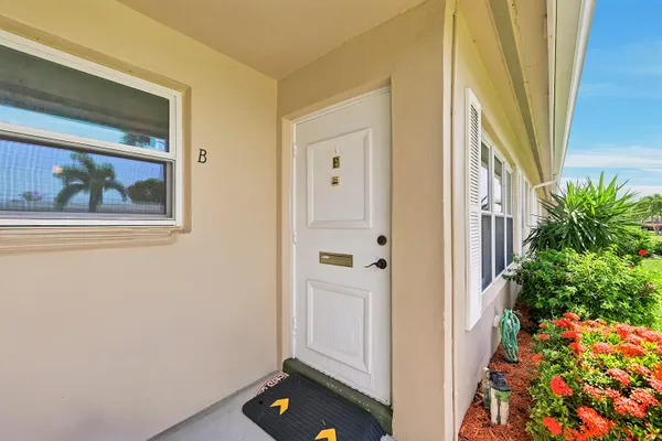 Property Slideshow image 3 of 38 | 295 high point blvd b, Boynton Beach, FL, 33435