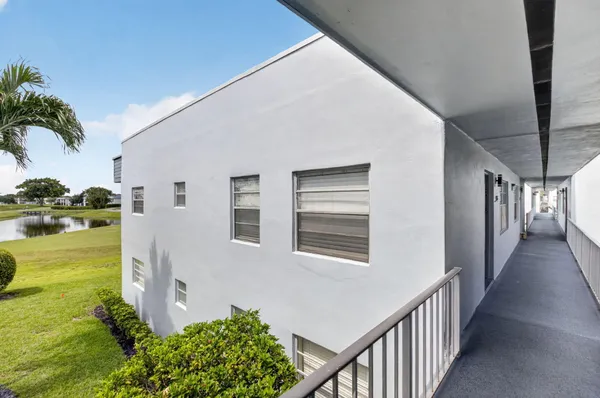 Property Slideshow image 3 of 29 | 955 normandy trl, Delray Beach, FL, 33484