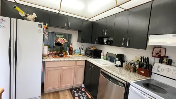Property Slideshow image 2 of 24 | 4 abbey ln 103, Delray Beach, FL, 33446