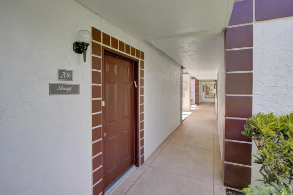 Property Slideshow image 2 of 38 | 15451 pembridge dr 206, Delray Beach, FL, 33484