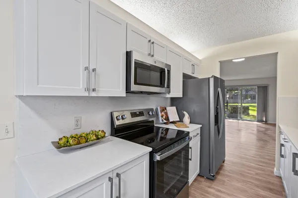 Property Slideshow image 2 of 61 | 1251 sw 125th ave 105t, Pembroke Pines, FL, 33027
