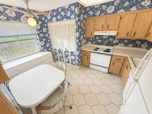 Property Slideshow image 2 of 10 | 14701 cumberland dr 4060, Delray Beach, FL, 33446