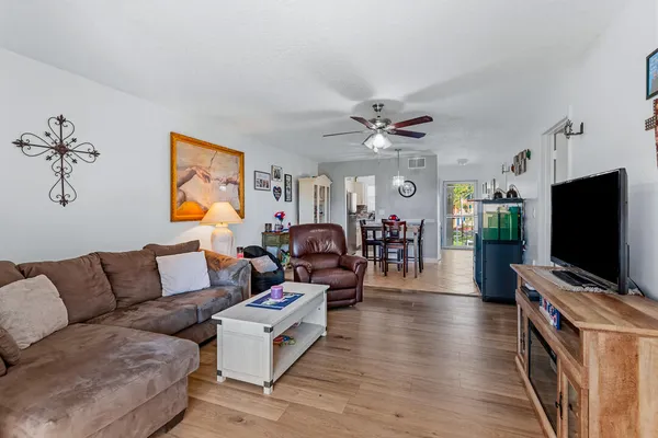 Property Slideshow image 3 of 15 | 1975 sw palm city rd g, Stuart, FL, 34994