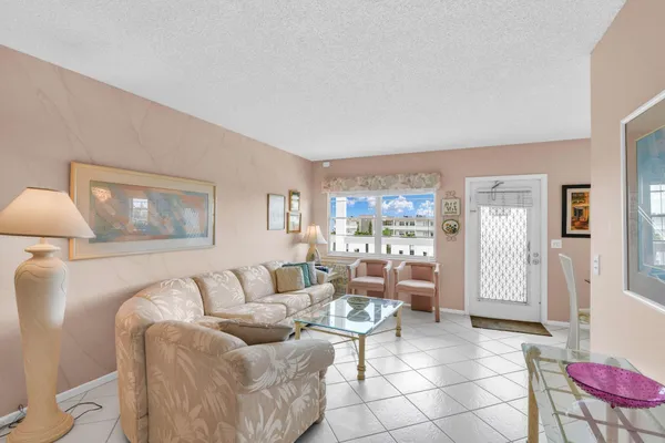Property Slideshow image 3 of 56 | 4053 wolverton c c, Boca Raton, FL, 33434