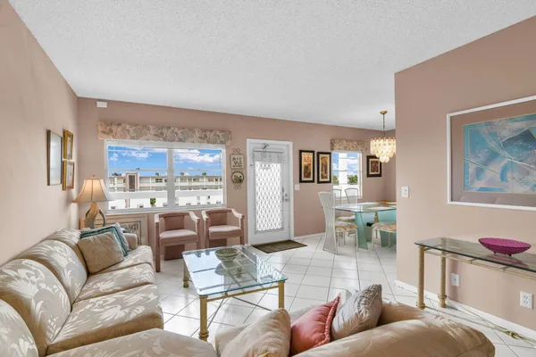 Property Slideshow image 2 of 56 | 4053 wolverton c c, Boca Raton, FL, 33434