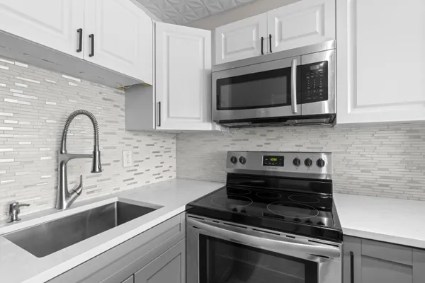 Property Slideshow image 2 of 20 | 228 camden j j, West Palm Beach, FL, 33417