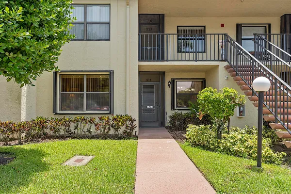 Property Slideshow image 2 of 59 | 7844 willow spring dr 1713, Lake Worth, FL, 33467