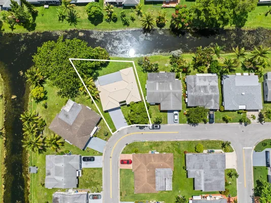 Property Slideshow image 2 of 35 | 1550 nw 70th ter, Margate, FL, 33063