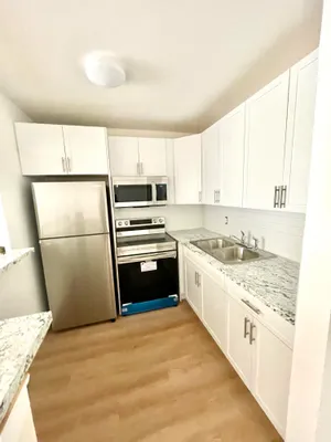 Property Slideshow image 3 of 10 | 203 easthampton i i, West Palm Beach, FL, 33417
