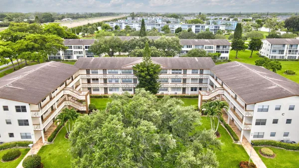 Property Slideshow image 3 of 30 | 104 mansfield c dr c, Boca Raton, FL, 33434