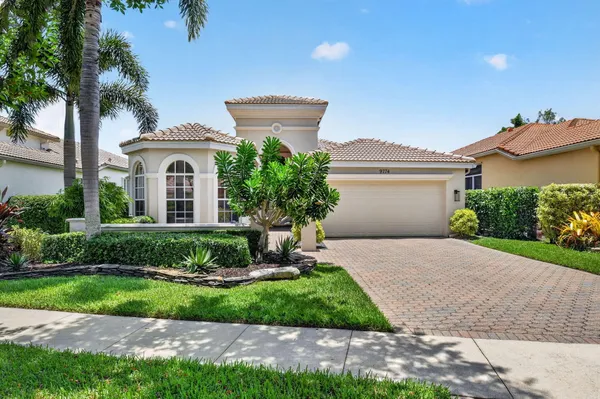 Property Slideshow image 2 of 96 | 9774 via elegante, Wellington, FL, 33411