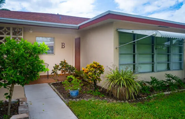 Property Slideshow image 3 of 18 | 235 nw 46th ave b, Delray Beach, FL, 33445