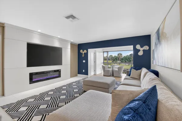 Property Slideshow image 2 of 49 | 23 southport ln d, Boynton Beach, FL, 33436