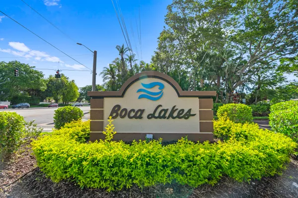 Property Slideshow image 2 of 44 | 8666 bella vista dr 111, Boca Raton, FL, 33433